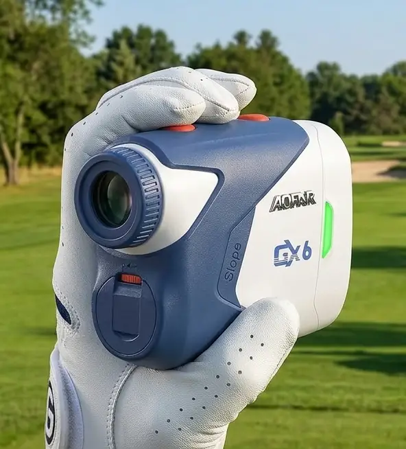 AOFAR GX6 dans la main sur le parcours, vue de profil